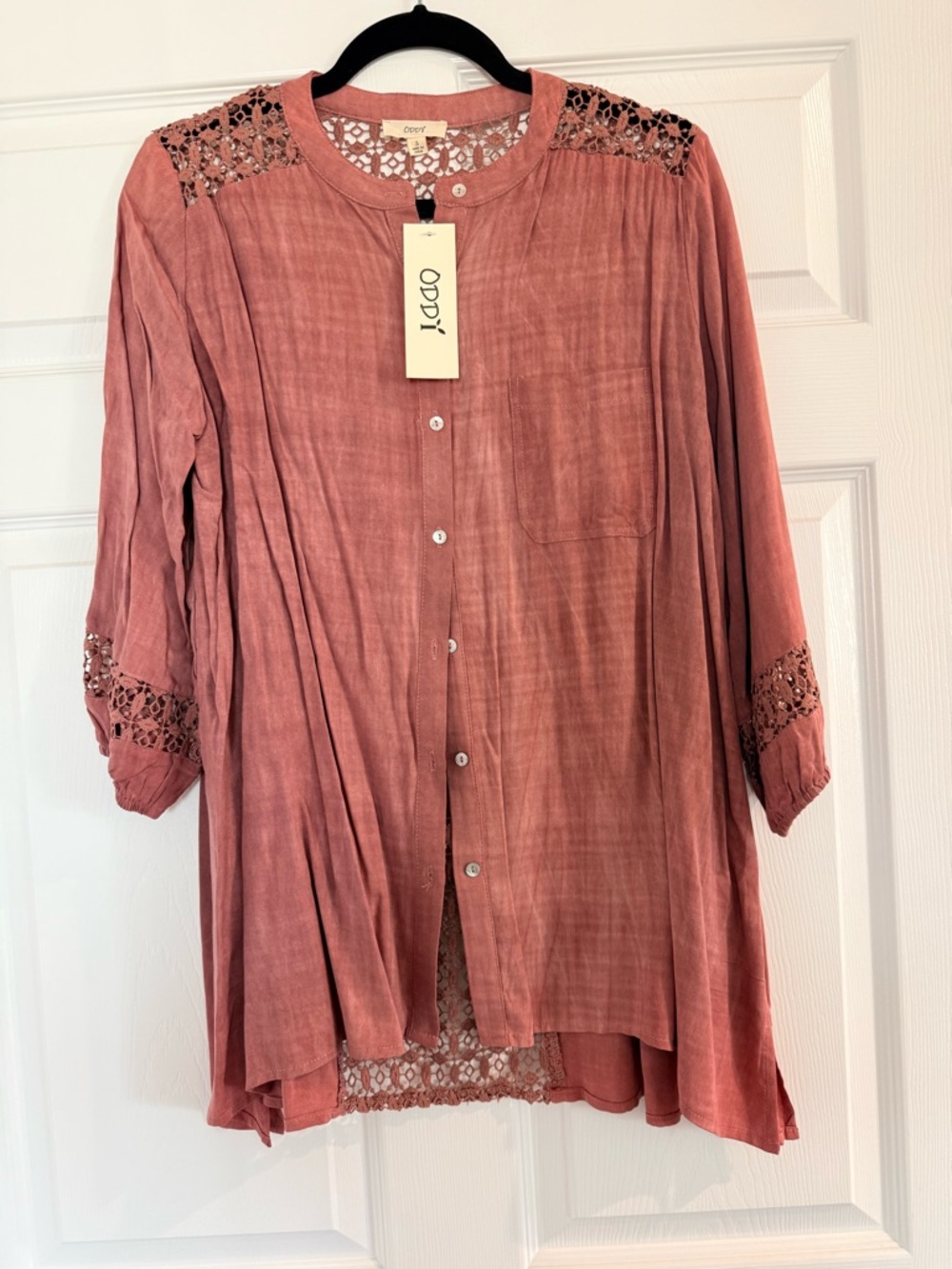 Oddy: Rose Mauve Lace-Trim Button-Front Women’s Top